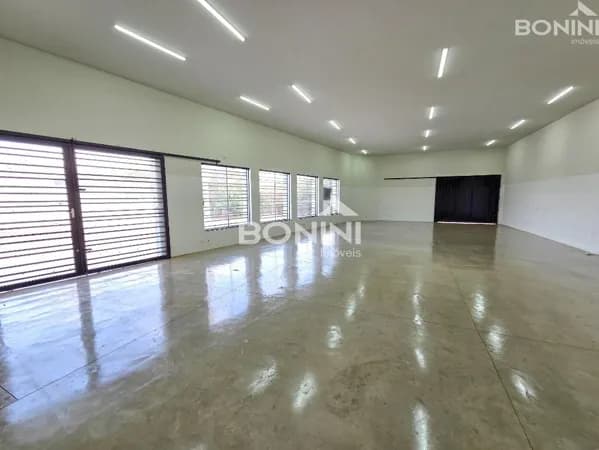 Salão para alugar, 200 m² por R$ 5.896/mês - Jardim Fernando Mollon - Santa Bárbara D'Oeste/SP