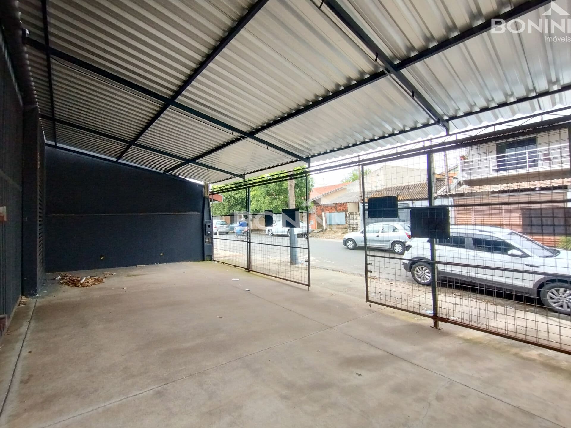Salão Comercial para Locação no Jardim São Manoel em Nova Odessa | 242m²