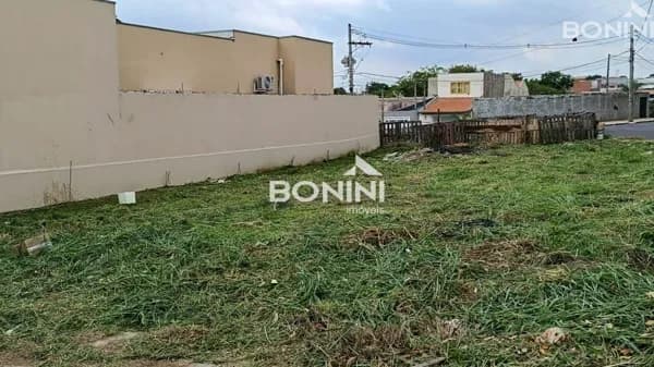 Lote/Terreno em Nova Odessa - Parque Residencial Klavin