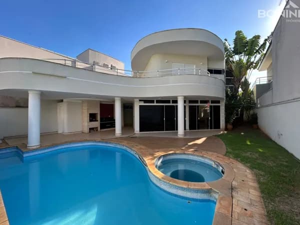 Casa de Alto Padrão no Condominio Resid. Tripoli - Americana/SP | Projeto Nicolas e Iara Kilaris