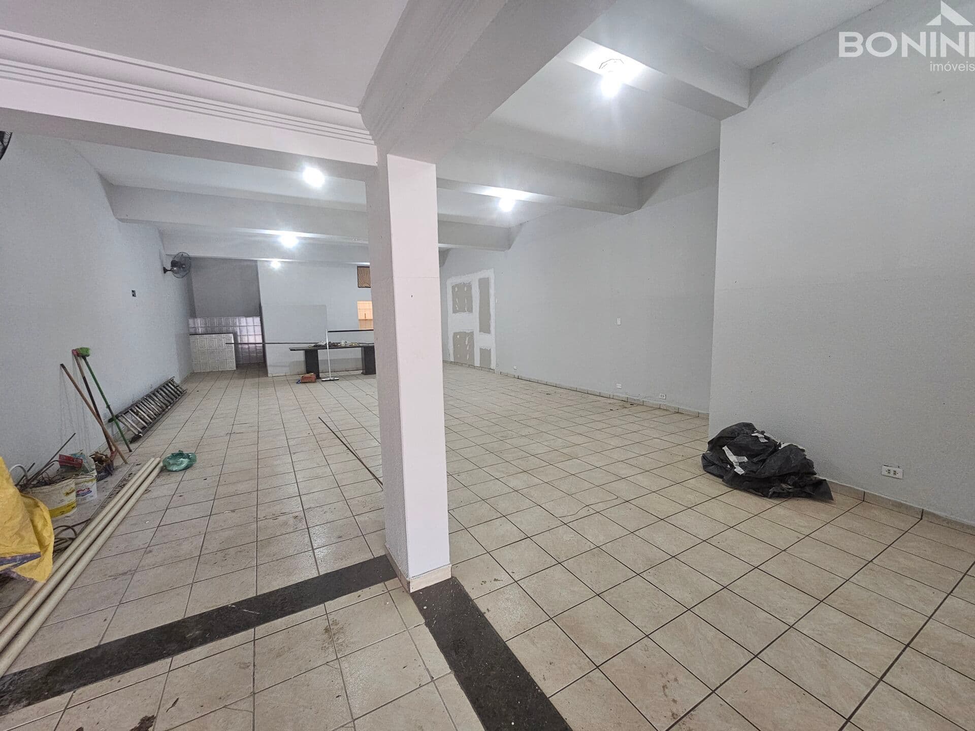 Salão para alugar, 150 m² - Parque Novo Mundo - Americana/SP