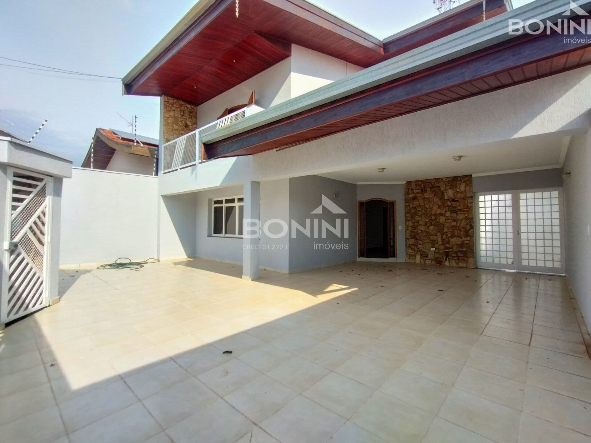 Sobrado com Edícula para Locação no Bairro Cordenonsi em Americana | 280m²