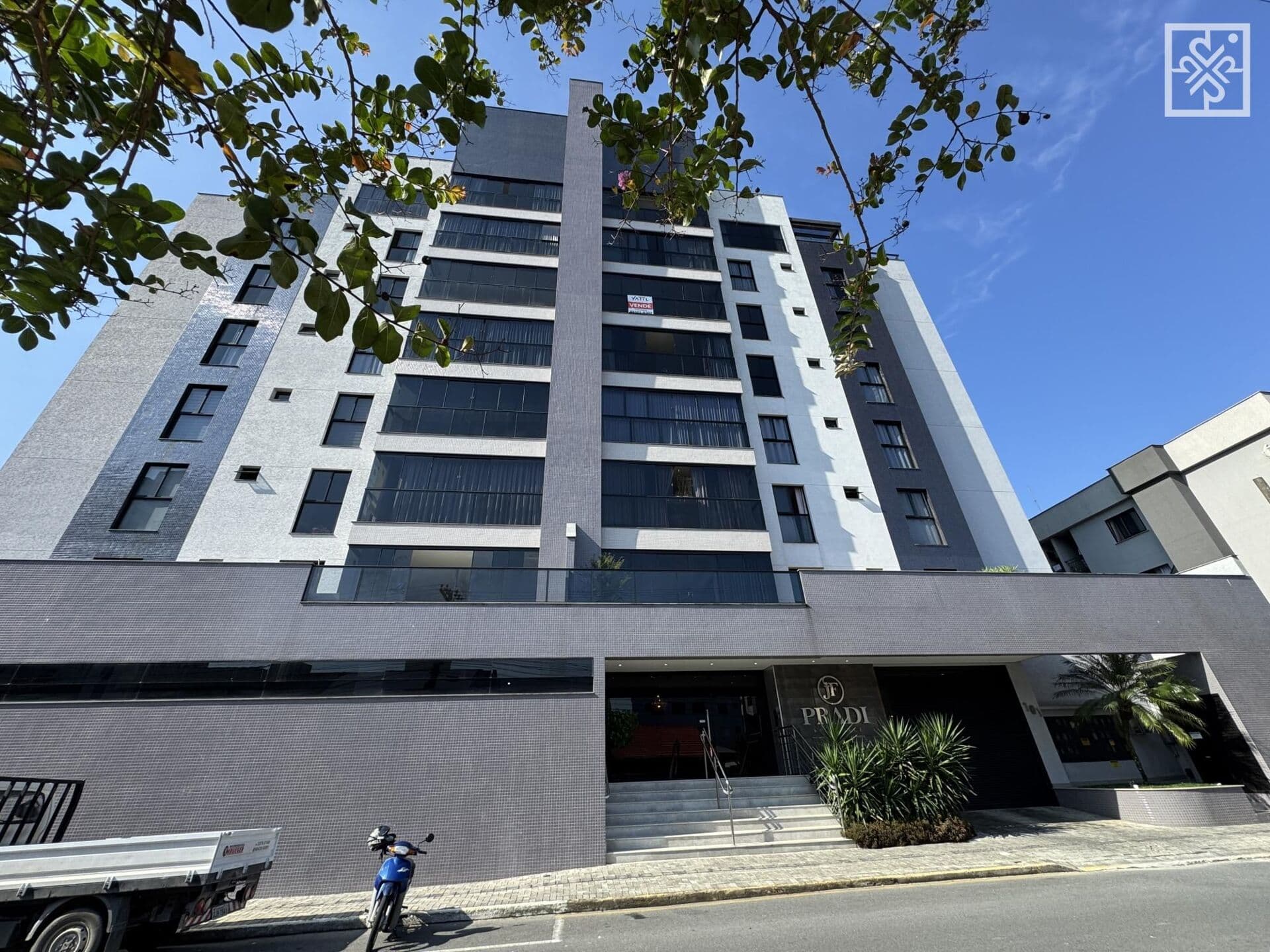 Apartamento no Centro de Jaraguá do Sul com 3 Suítes