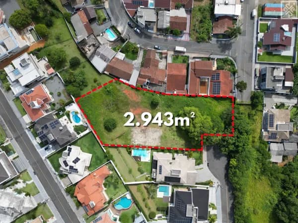 Terreno à Venda em Condomínio Fechado no Jaraguá Esquerdo – 2.943m²