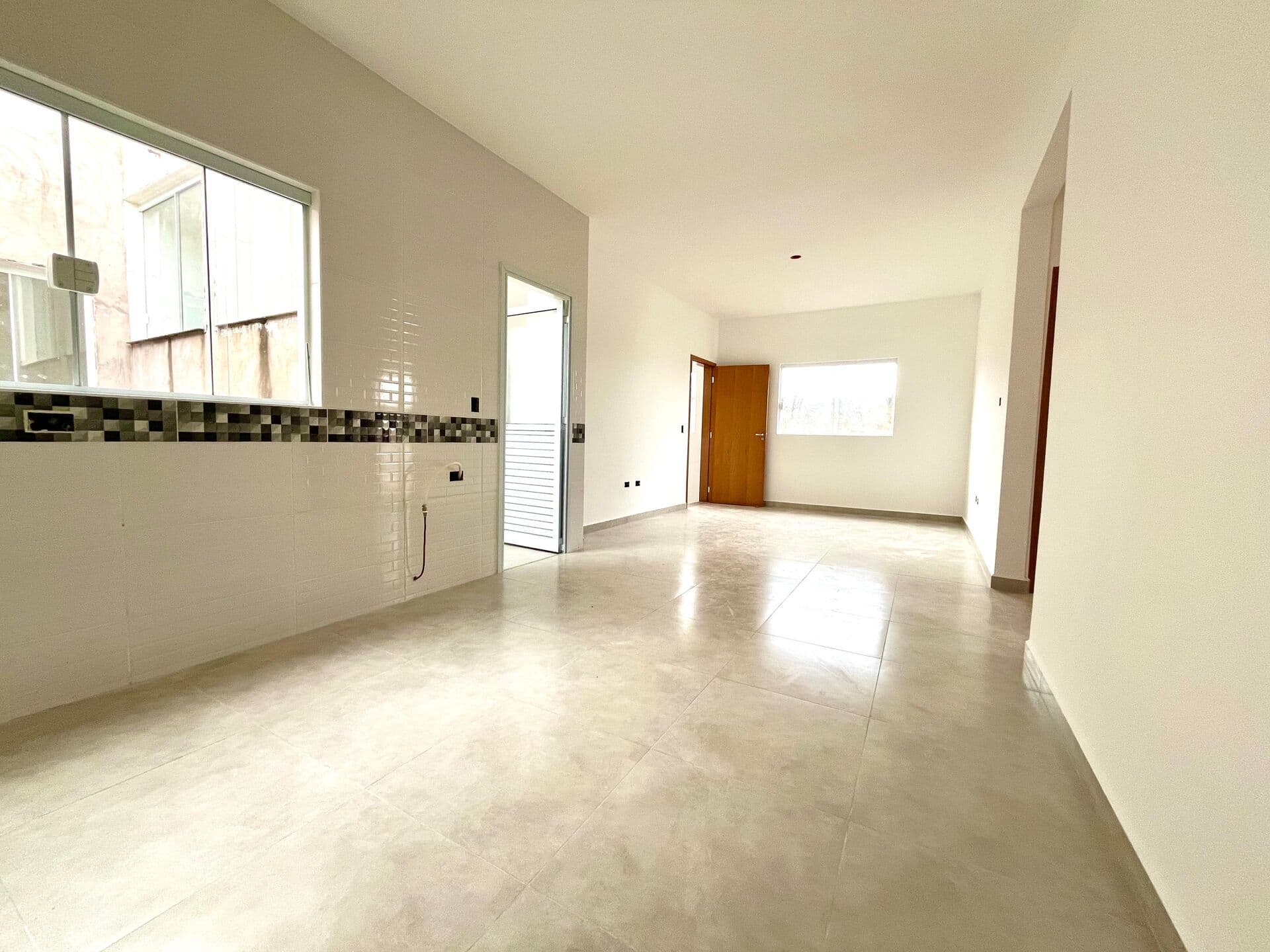 APARTAMENTO AMPLO