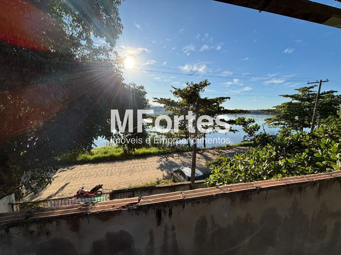 Casa com 3 quartos à venda de Frente para a Lagoa de Jacaroá, Maricá/RJ