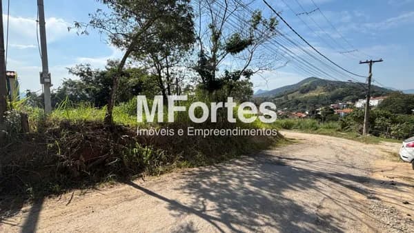 Terreno com 370 m² à venda - Centro - Maricá/RJ
