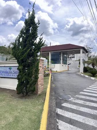 Casa de Condomínio em Ribeirão Pires - Santa Luzia