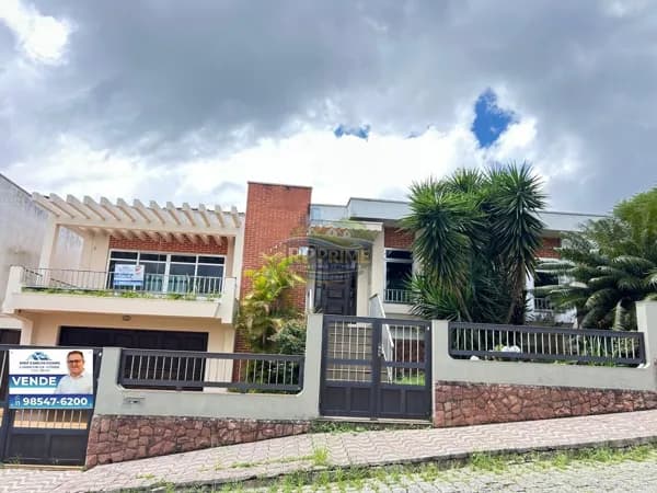 Casa em Ribeirão Pires - Suíssa