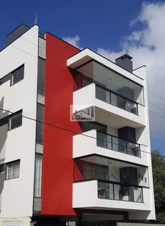 Apartamento 100% Mobiliado a 50m² do Mar em Balneário Piçarras/SC
