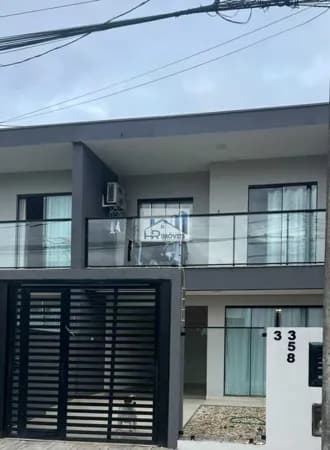 Sobrado em Balneário Piçarras - Centro