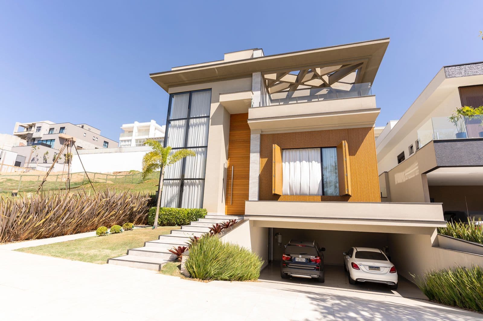Casa alto padrão no condominio Genesis