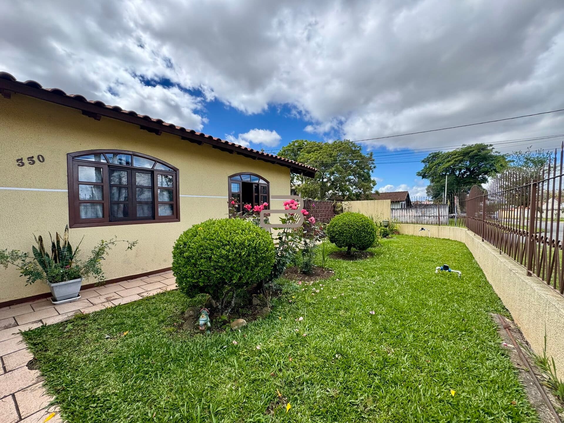 Casa em São José dos Pinhais - Afonso Pena