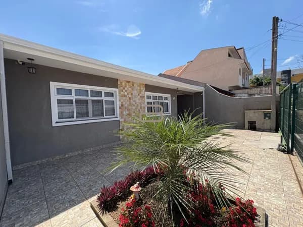 Casa em São José dos Pinhais - Santo Antônio