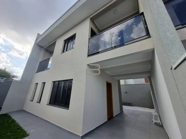 Sobrado em São José dos Pinhais - Afonso Pena
