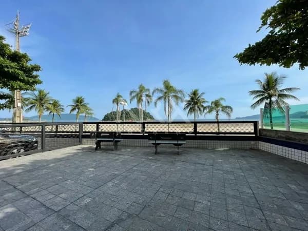 Apartamento Mobiliado para Veraneio ou Aibnb no Pé na Areia em Santos/SP