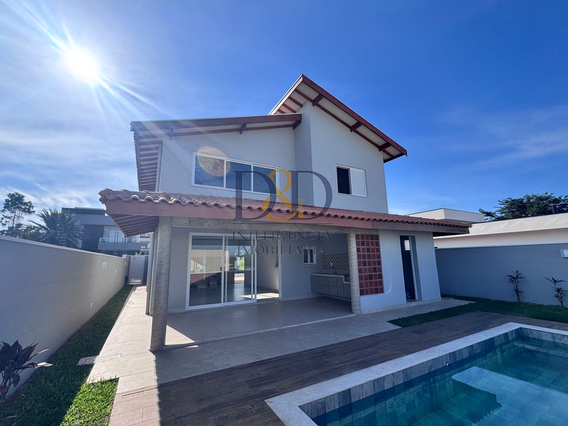COND. SAMANTHA III - Casa Sobrado