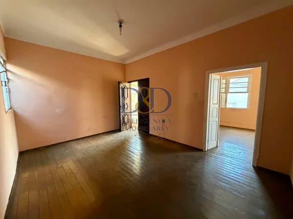 CENTRO - Casa/Comercial