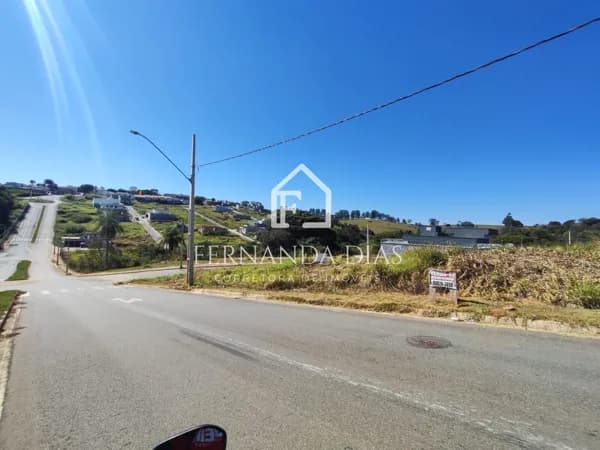 Terreno em Avenida - Terra Nobre
