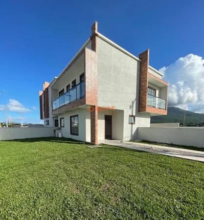 Sobrado Geminado em Guarda do Cubatão, Palhoça/SC