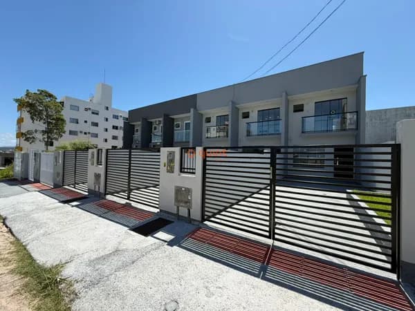 Sobrado em São José - Areias