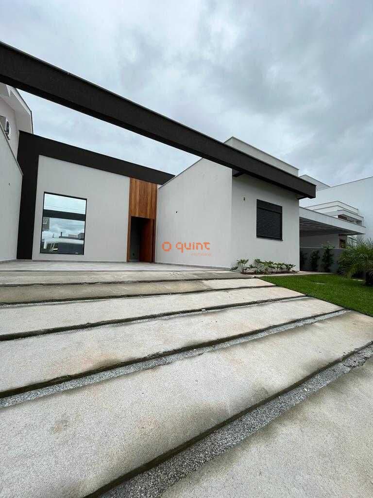 Casa 3 quartos com piscina em Palhoça