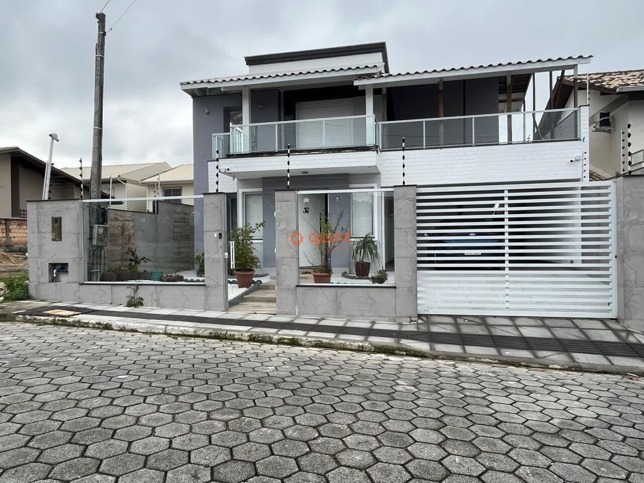 Belíssima casa em Palhoça - Bela Vista