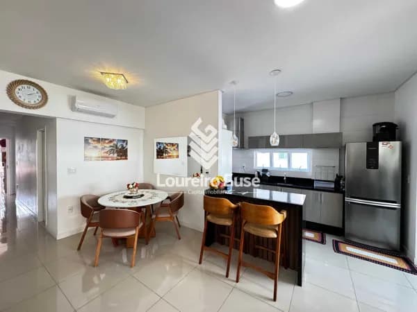 Apartamento em Meia Praia, Itapema/SC