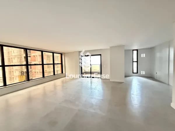 Apartamento Alto Padrão em Balneário Pereque, Porto Belo/SC