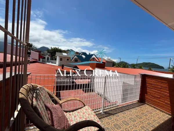 Apartamento frente ao mar no Perequê-Açu.