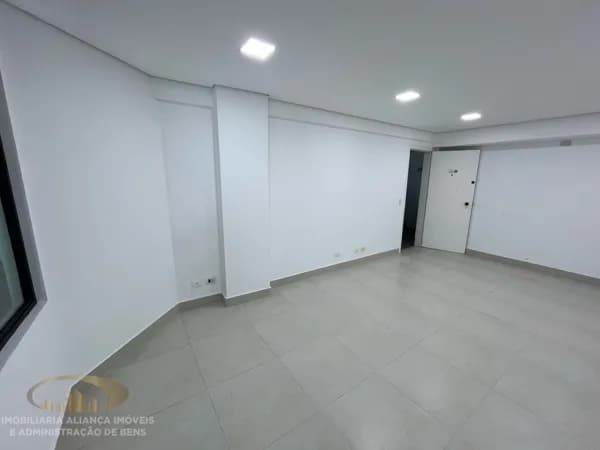 Sala Comercial em Alphaville, Santana de Parnaíba/SP