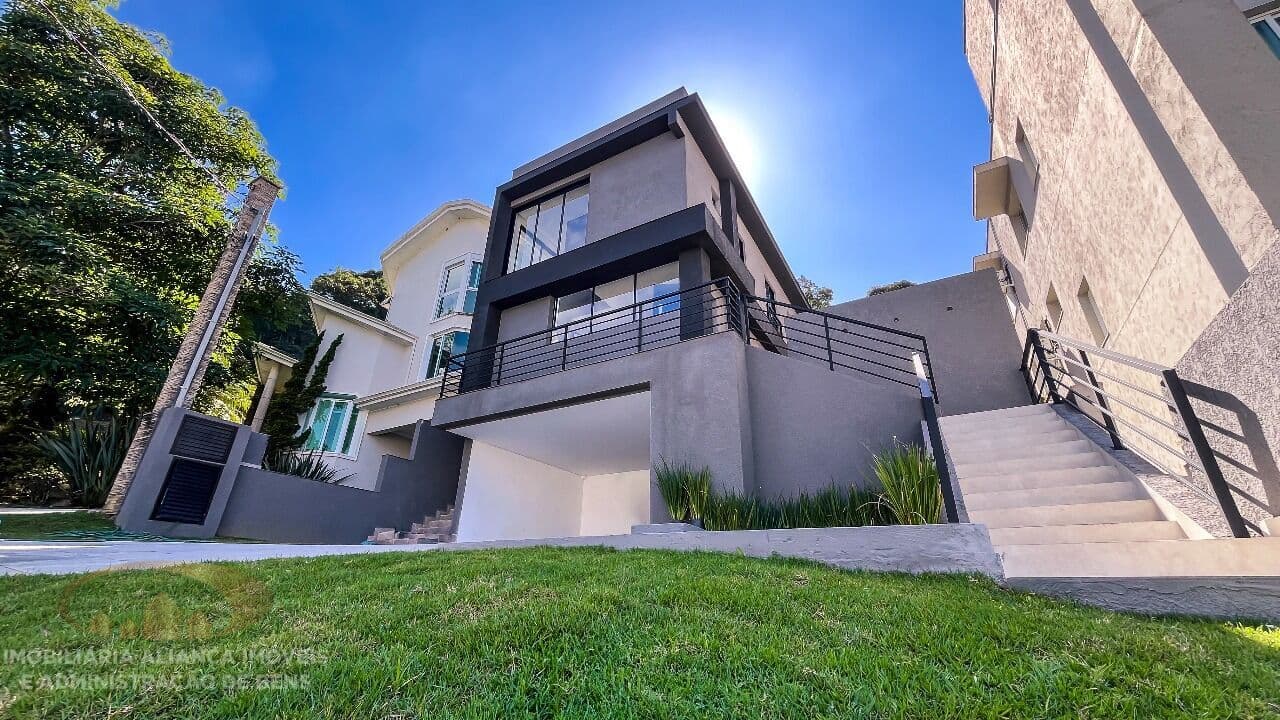 Nova Casa em Valville, Conforto 4 Suites