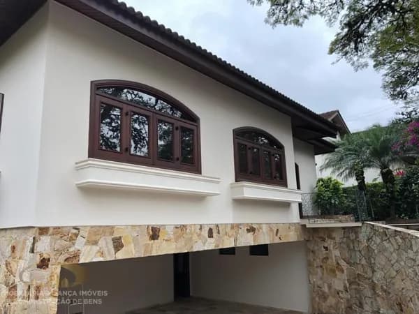 Casa em Condomínio para locação