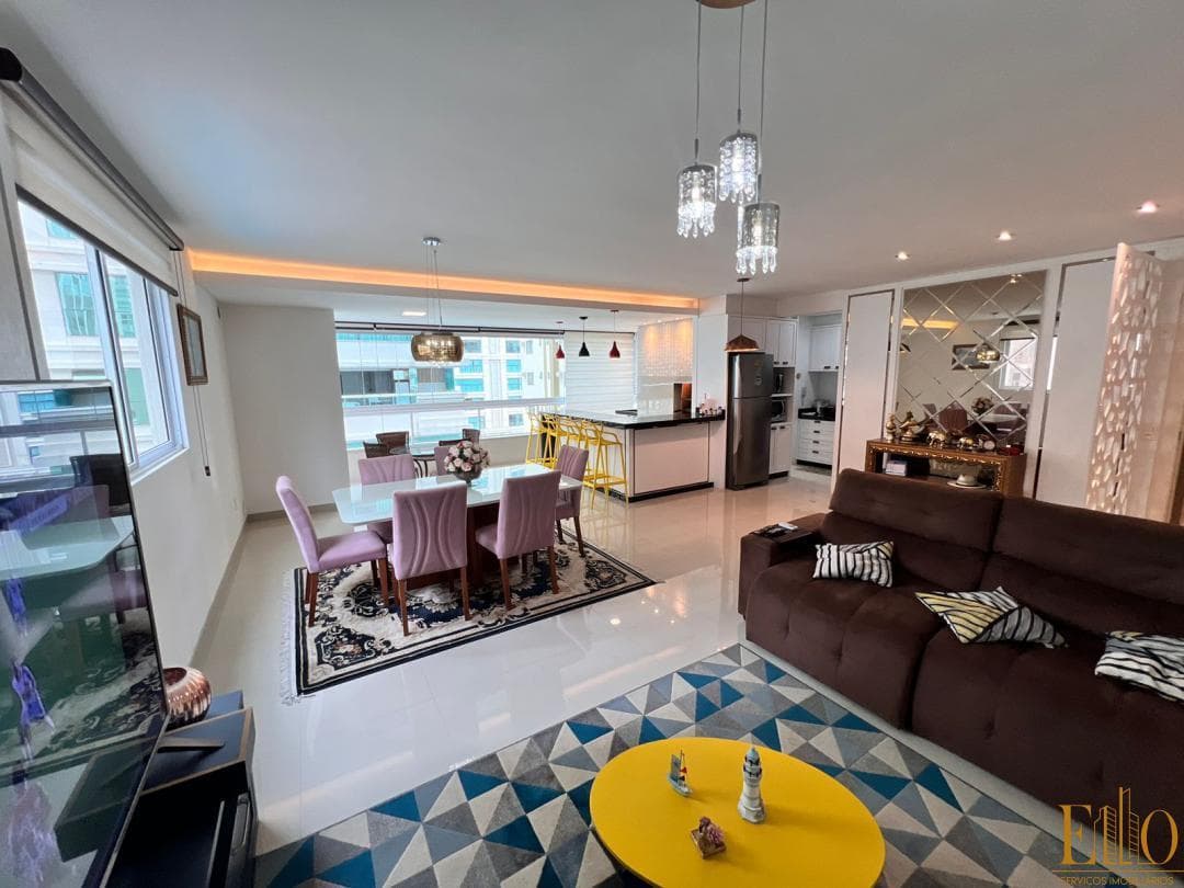 Apartamento mobiliado Ed. Pérola do Mar. 03 Suítes + 03 Vagas . Meia Praia em Itapema /SC