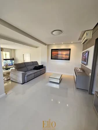 Cobertura Duplex com piscina privativa, 4 suítes, 2 vagas no coração da Meia Praia em Itapema | SC