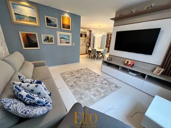 Apartamento Alto Padrão, 03 suítes + 02 Vagas. Finamente mobiliado e decorado. Meia Praia em Itapema/SC