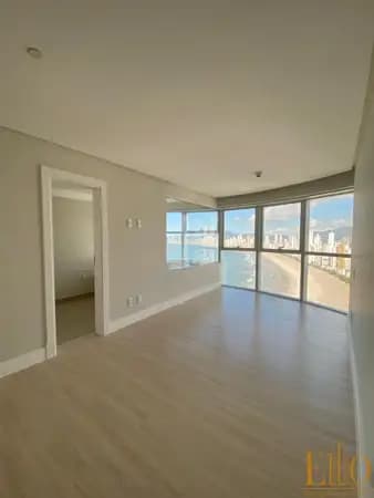 Apartamento com linda vista mae e frenre para o mar com 3 suítes no Infinity Coast Residence em Balneário Camboriu na Barra NORTE