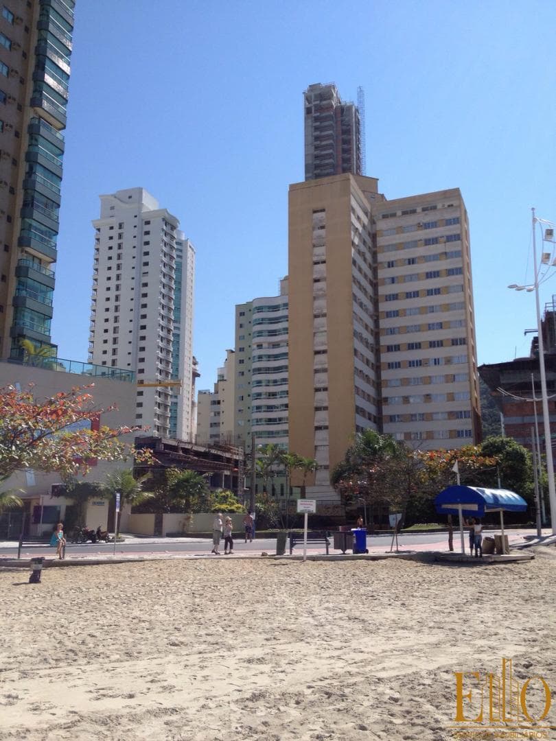 Apartamento à venda no bairro Centro em Balneário Camboriú/SC