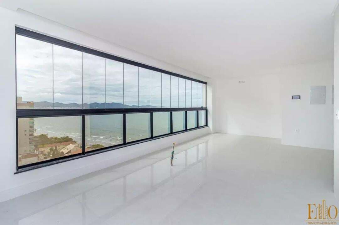 Apartamento Edifício Torre di Mare , 03 Suítes + 02 Suítes. Frente Mar - Balneário Perequê