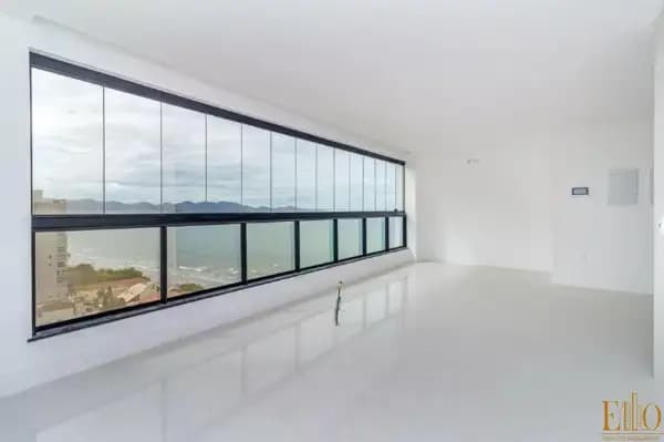 Apartamento Edifício Torre di Mare , 03 Suítes + 02 Suítes. Frente Mar - Balneário Perequê