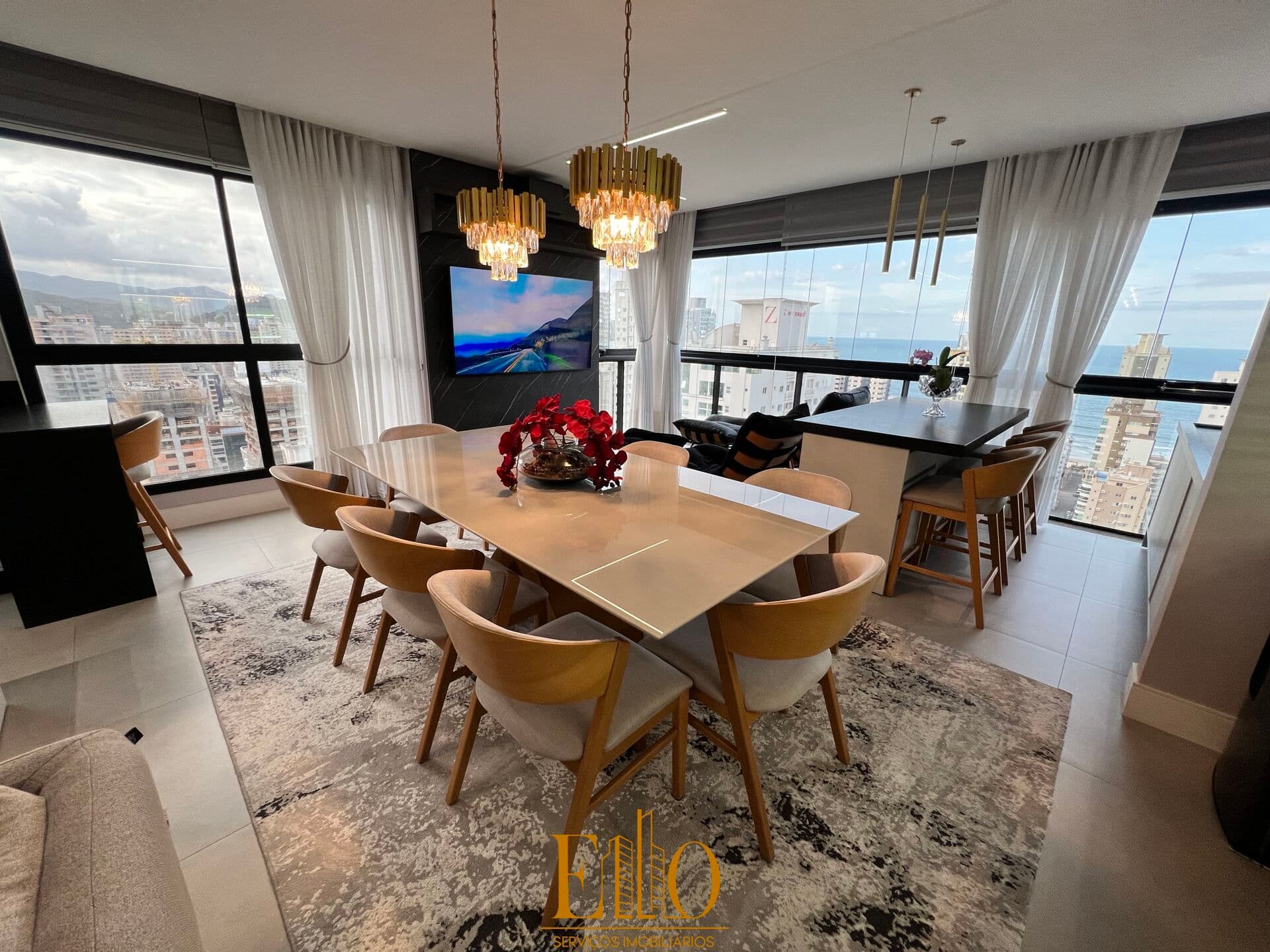 Apartamento Alto Padrão em Meia Praia, Itapema/SC