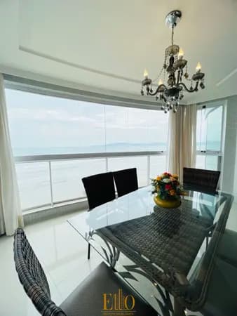 Apartamento em Meia Praia, Itapema/SC