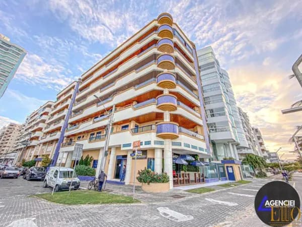 Apartamento quadra MAR Apartamento Center Lorenz, 03 Dormitórios sendo 01 Suíte e 2 dormitórios. 1 vaga de garagem. Prédio Frente MAR