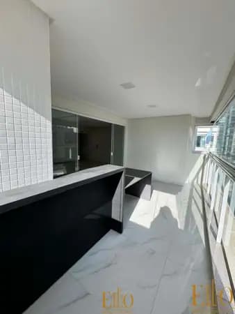 Edifício Residencial Zimmermann, 03 Suítes + 2 Vagas. Meia Praia em Itapema/SC