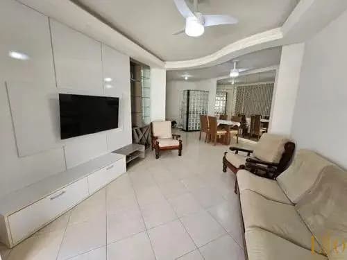 Apartamento com vista MAR! Prédio Frente Mar. 01 Suíte +2 Dormitórios. 02 vagas lado a lado. Meia Praia em Itapema-SC