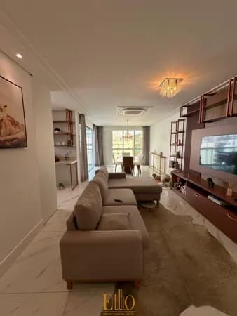 Apartamento Padrão Le Premier com 3 suítes no centro de Itapema