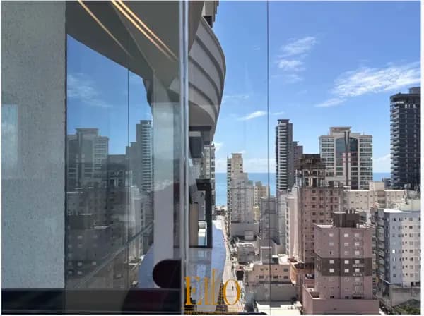 Apartamento no Edifício Bourbon, 03 Suítes sendo 01 Demi'Suíte - Meia Praia em Itapema /SC