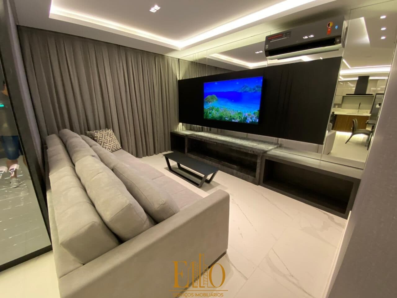 Apartamento no Edifício Siena Tower, Meia Praia em Itapema. 04 Suítes + 3 Vagas. Mobiliado.