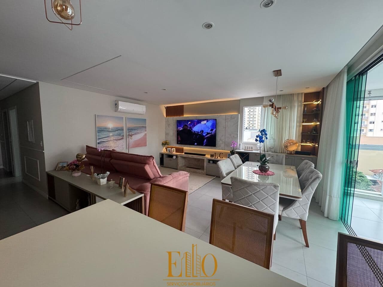 Apartamento Alto Padrão | Edifício Villarrica | Meia Praia | Itapema | SC