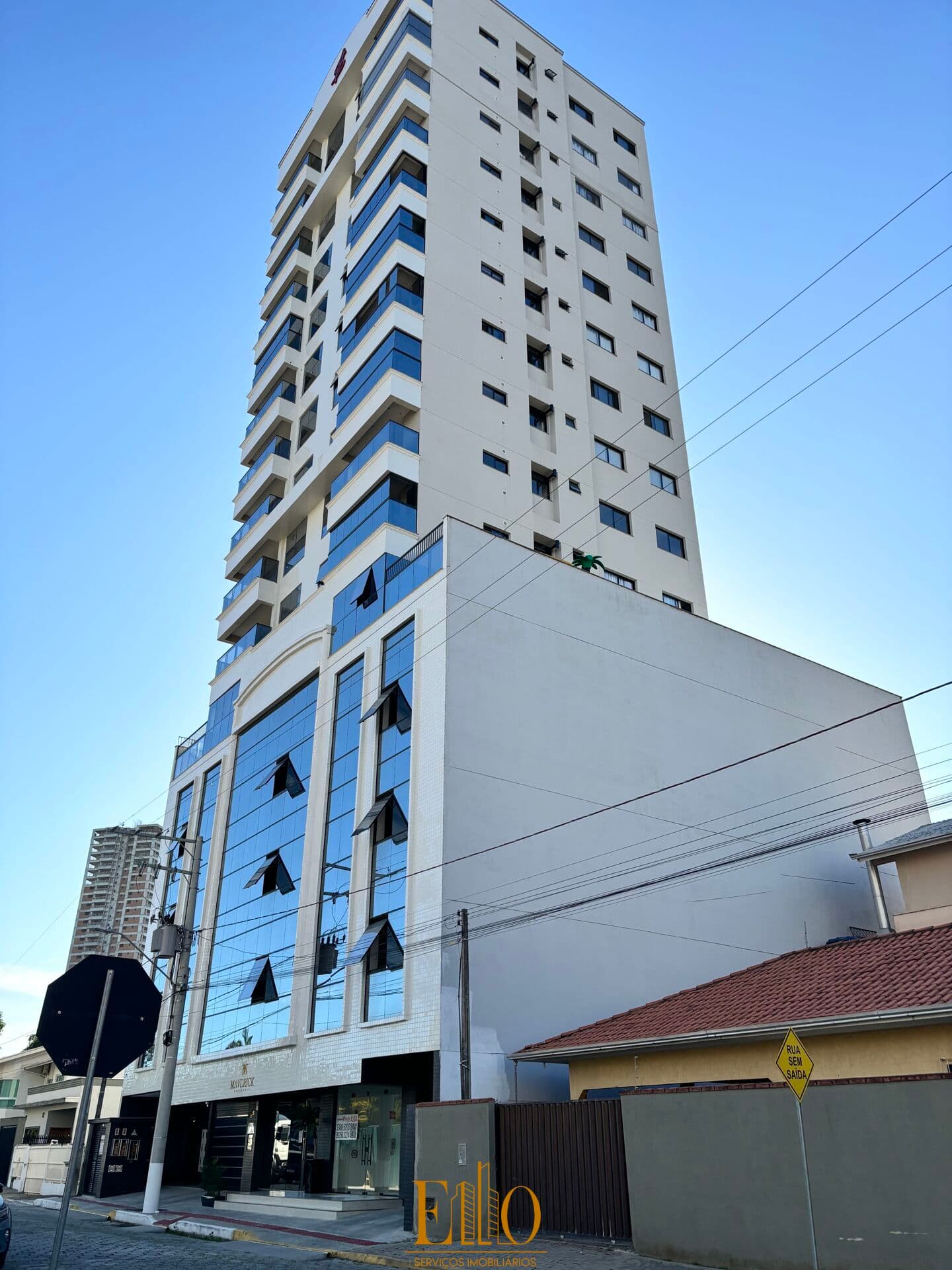 Residencial Marverick, tres Suites com uma linda vista! Na meia Praia em Itapema.